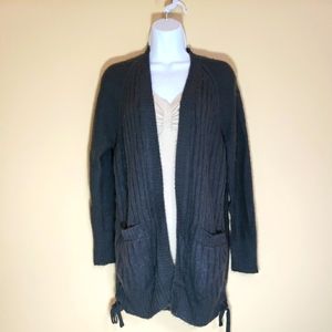 Vntg Rev‎ revelation Gray knit sweater cardigan ties down the sides. Size S